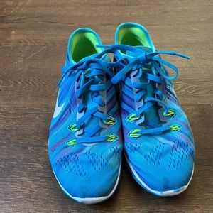 Nike women’s shoes size 7